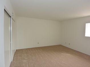 HOL7941, Huntington Beach, CA 92647