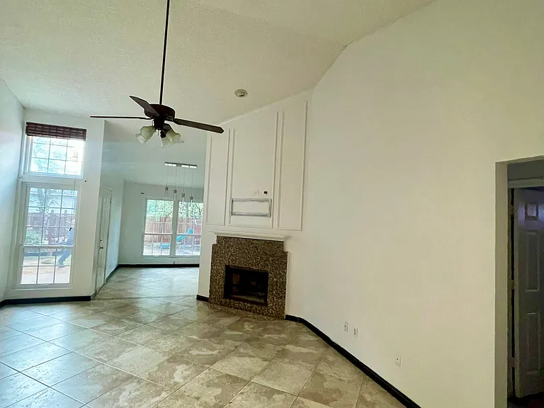 8108 Marie Ln — Photo 1