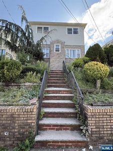 12 Bond Pl, North Arlington, NJ, 07031