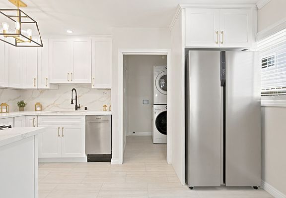 2nd image of 3123 W 60th St APT A