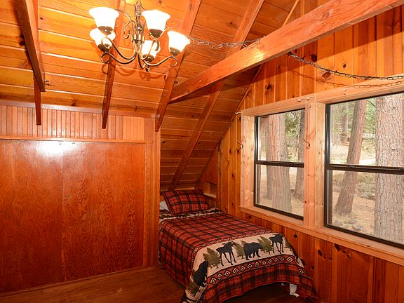 3rd image of 24396 Jeanita Ln