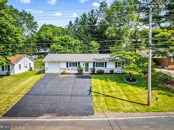 2nd image of 47 Sullivan Rd