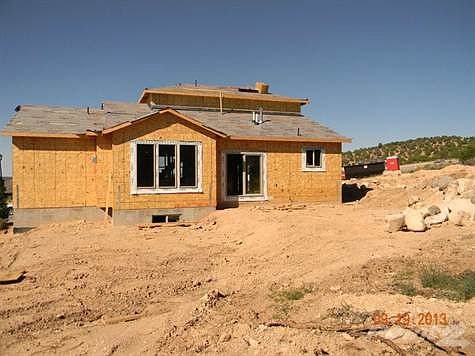 New Spec Homes lot 19 and 34 010