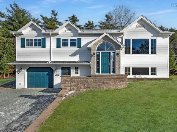 1312 Waverley Rd, Waverley, NS B2R 1W5