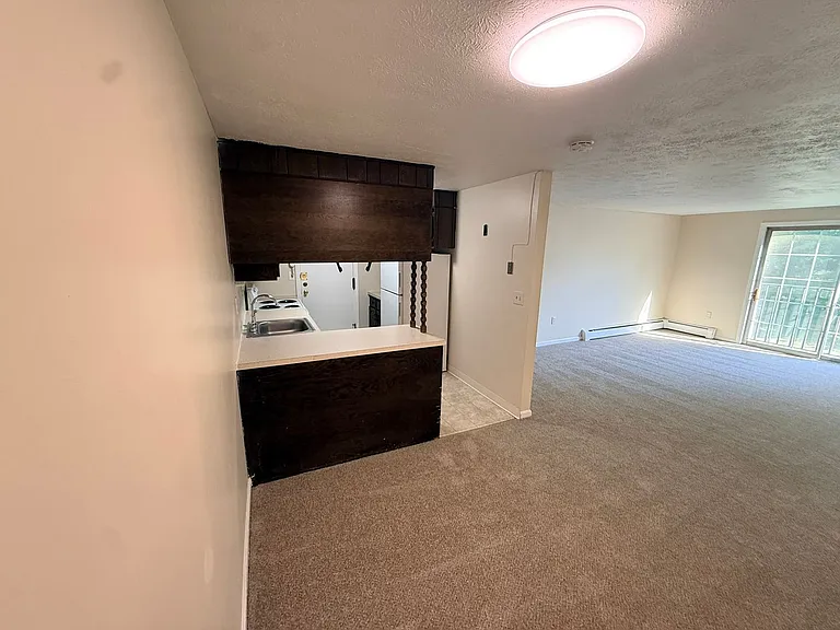 1188 Middle Tpke W — Photo 11