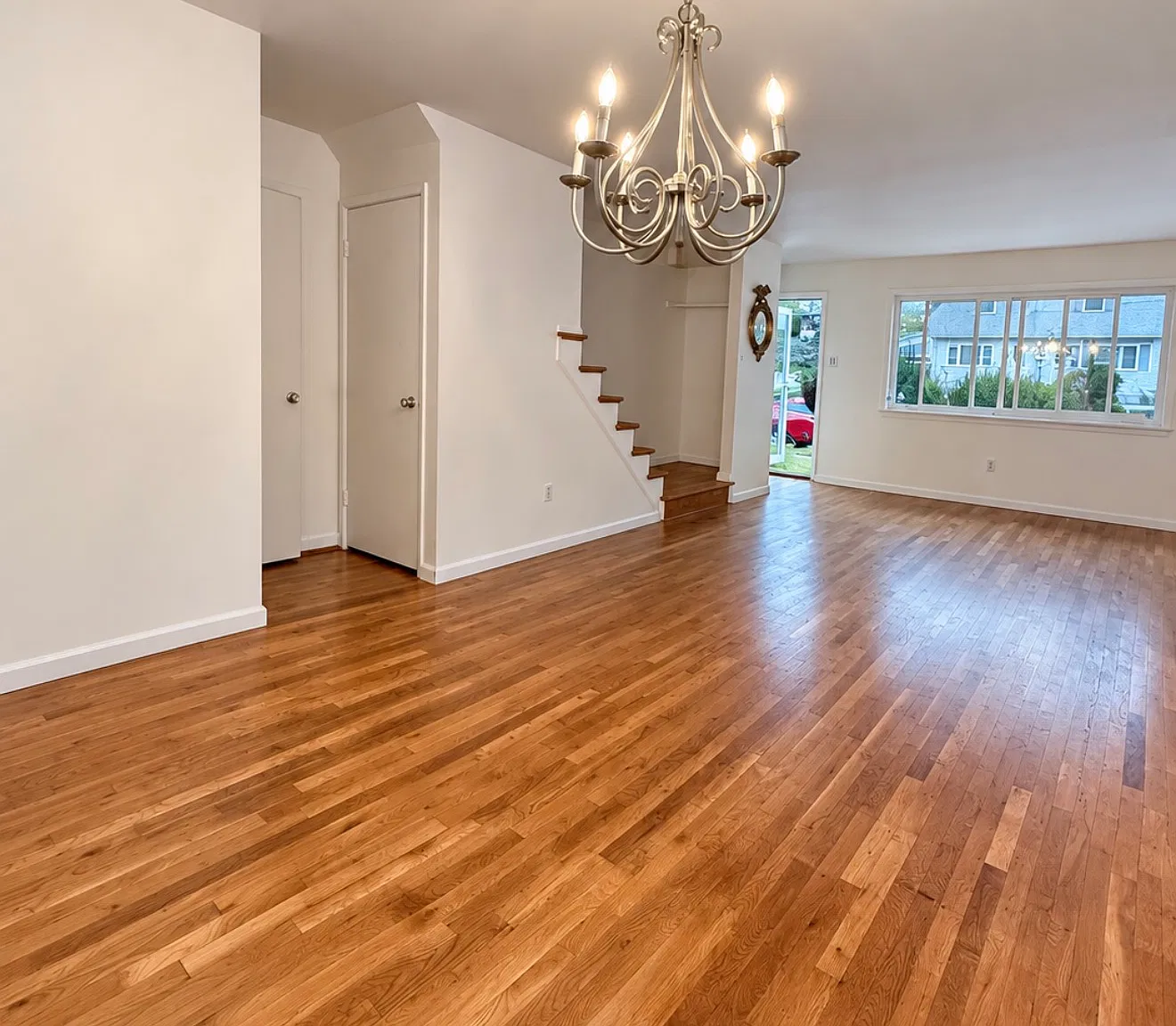 3 bed, 1.5 bath, 1224 sqft, $1,895 — Photo 3
