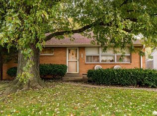 124 Brookview Rd, East Peoria, IL 61611