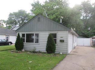 14417 Trumbull Ave, Midlothian, IL 60445