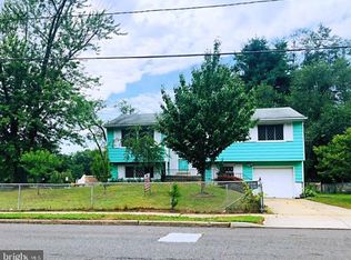 1023 Lambert Dr, Mount Holly, NJ 08060