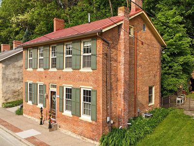 462 Dewey Ave, Galena, IL, 61036