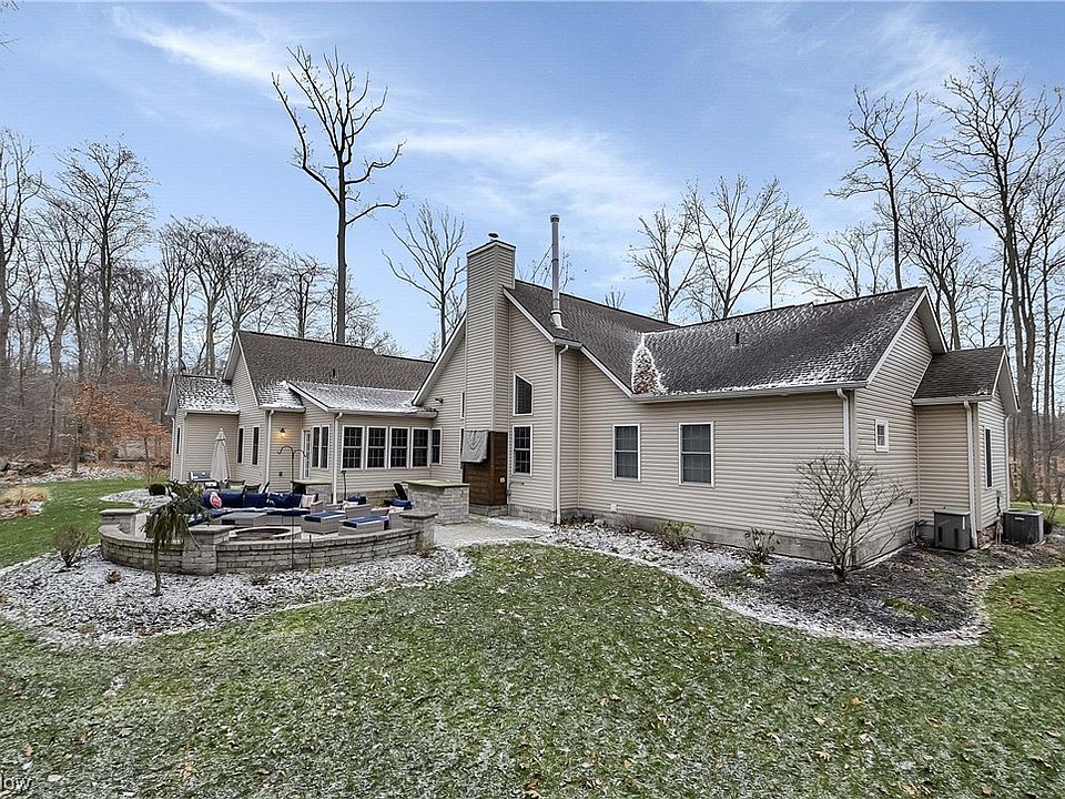 77 Rebecca Ln, Brunswick, OH 44212 Zillow