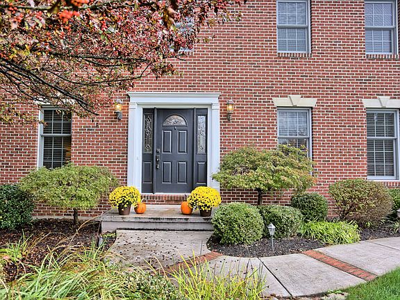 Entrance and Front Walkway