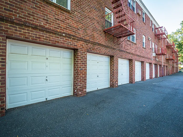 Garwood Gardens Apartments — Photo 16
