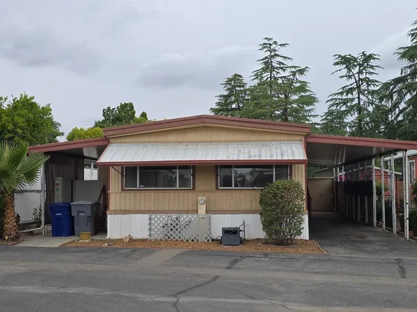 1724 Minnewawa Ave Space 155, Clovis, CA 93612