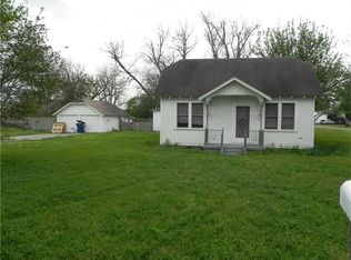 102 W Sheldon Ave, Thrall, TX 76578