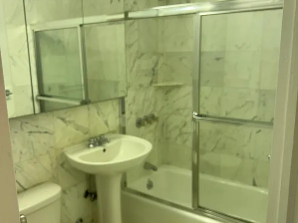 338 East 83rd Street image 2 of 6