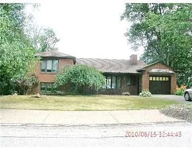 770 Ridge Rd photo 1