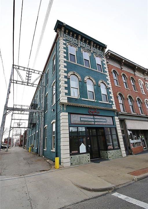 1st image of 616 Main St