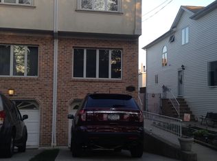 104 8th St, Staten Island, NY 10306