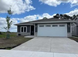 1014 20th St, Prairie Du Sac, WI 53578