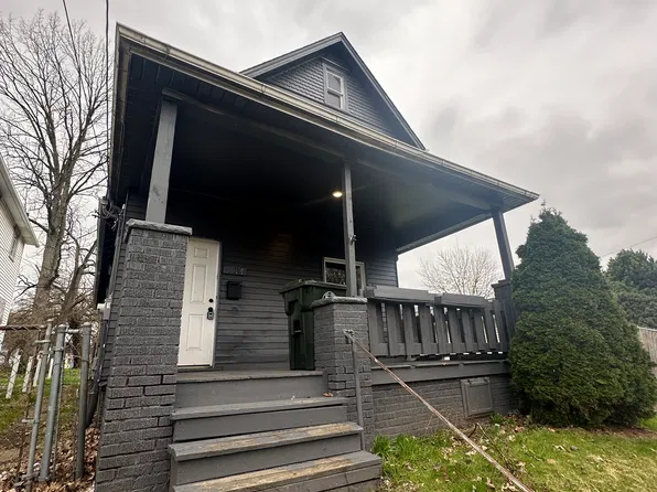 1136 7th St NW, Canton, OH 44703