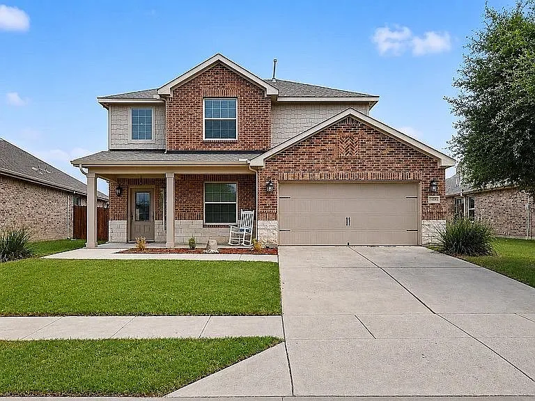 4 bed, 3.0 bath, 2855 sqft, $2,695 — Photo 1