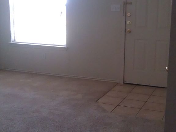 2nd image of 2608 Alma Dr #B