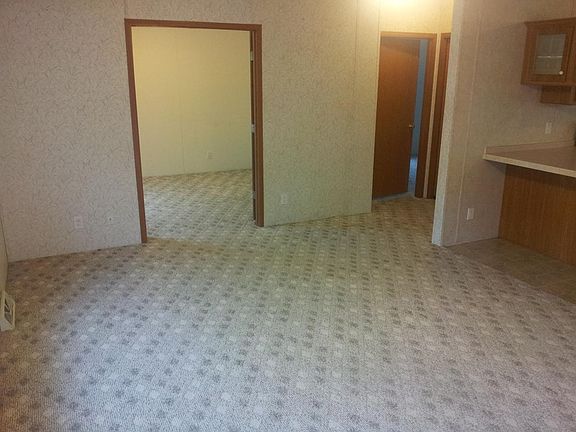 3rd image of 111 Morris Ln #L161