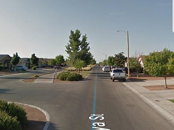 3rd image of 1833 Shreya St