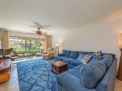 3219 Horse Carriage Way #305, Naples, FL, 34105