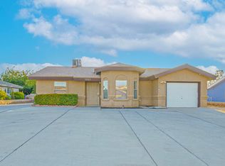 5827 Sanderling Dr, Santa Teresa, NM 88008