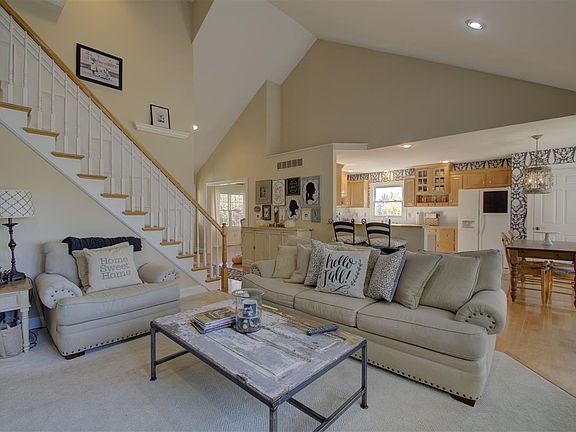 5th image of 679 Buckshire Gln