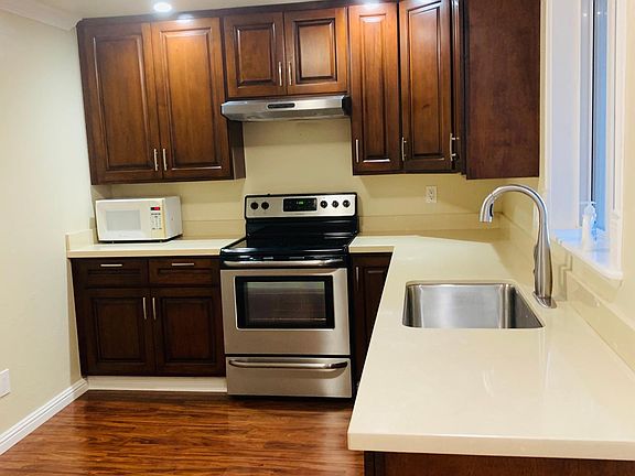 2nd image of 2238 19th St