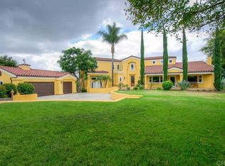 1101 Valencia Dr, Escondido, CA 92025