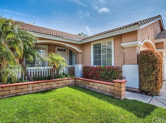 5th image of 2183 Castle Rock Cir