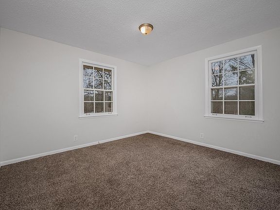 4th image of 102 Jennings Dr #A