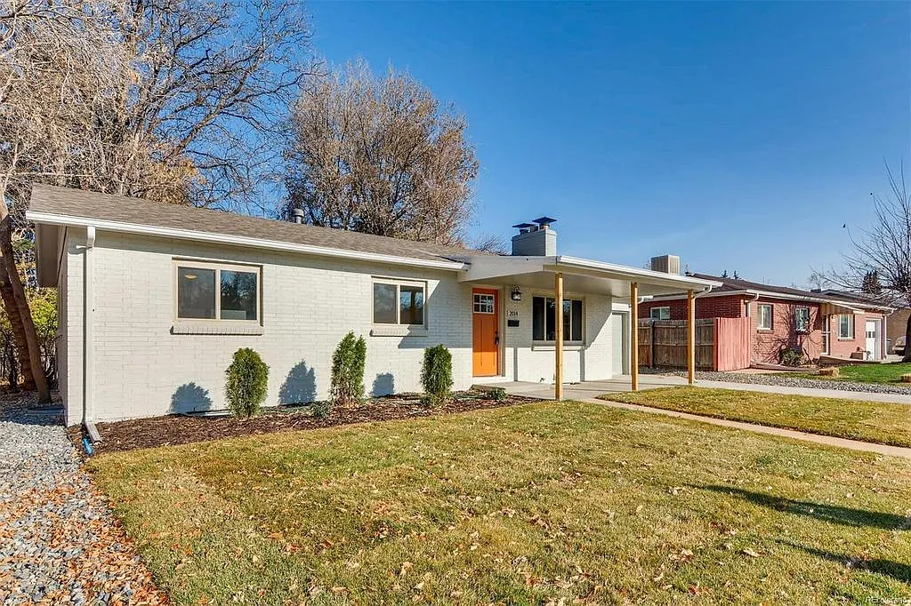 4 bed, 2192 sqft, $3,500 — Photo 2