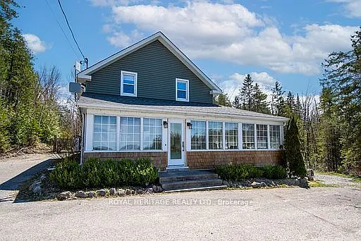 1074 Lakehurst Rd — Photo 3