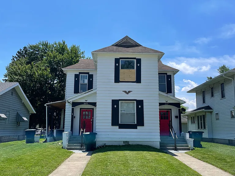 2113 W Washington St #C — Photo 1