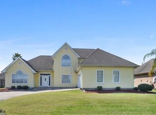 3704 Lake Timberlane Dr, Gretna, LA 70056