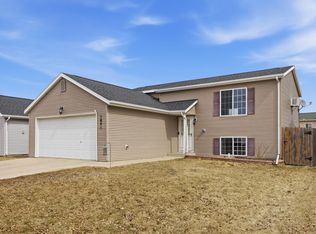 1841 13th St E, West Fargo, ND 58078