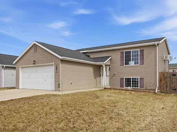 1841 13th St E, West Fargo, ND 58078