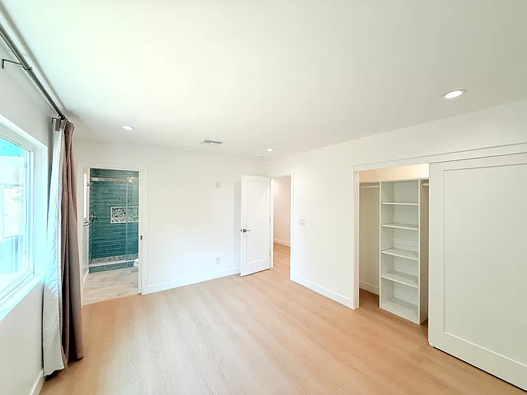 10839 Fellows Avenue — Photo 33
