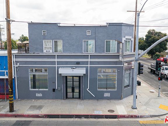 4th image of 1645 W 48th St