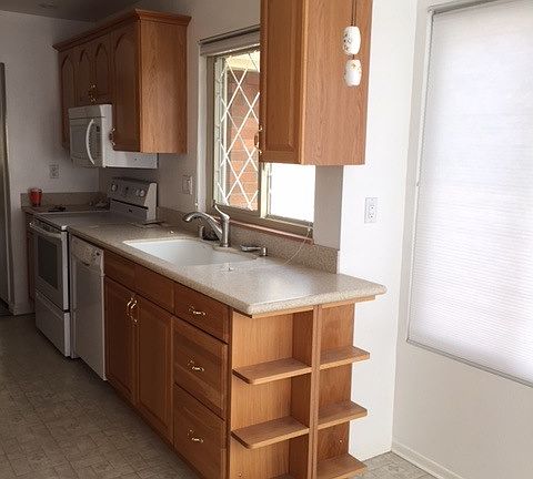 Bright eat in kitchen. Refrigerator, stove included.