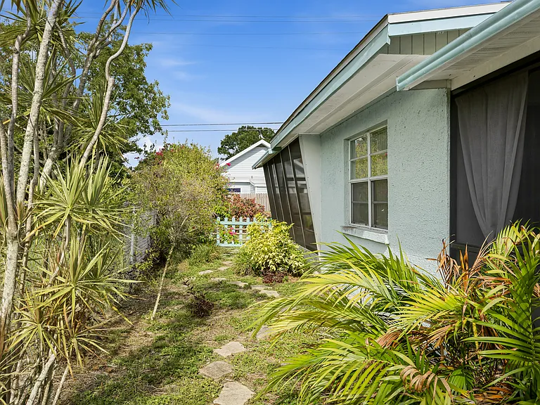 921 41st Street Ct W — Photo 24