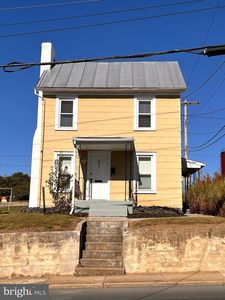 521 E Moler Ave, Martinsburg, WV, 25404