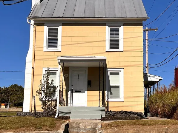 521 E Moler Ave, Martinsburg, WV 25404