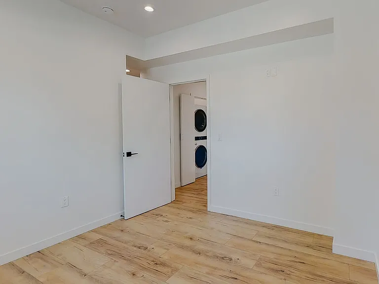 16012 Cantlay St #A — Photo 18