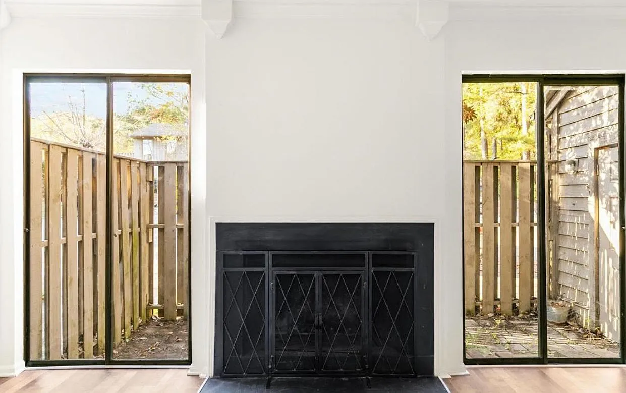 2421 Dove Pl — Photo 1